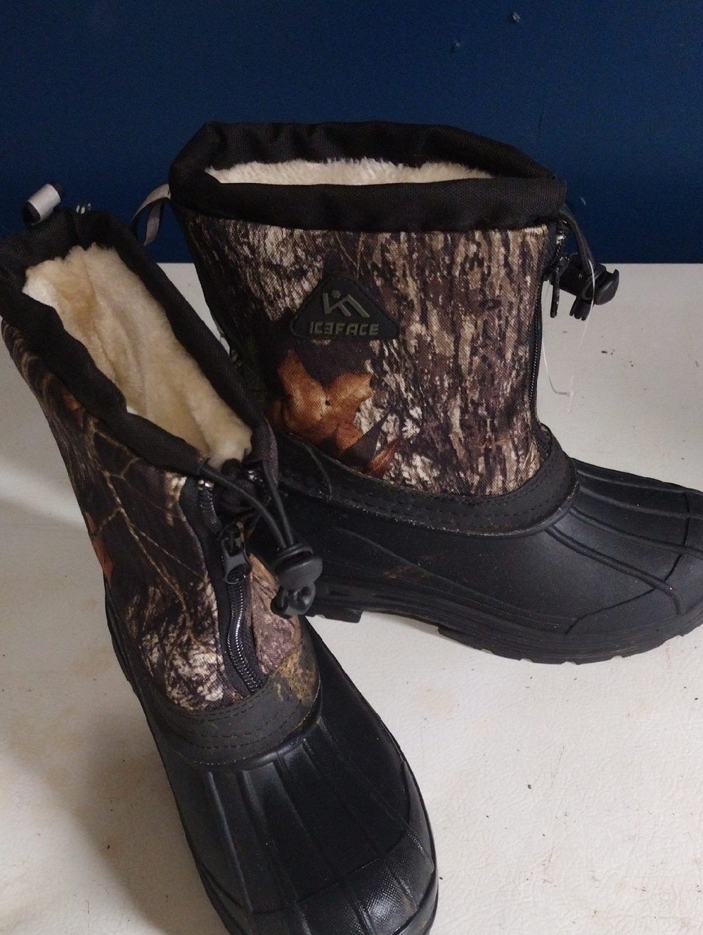 Kids' Camo Winter Boots in Brown/Black